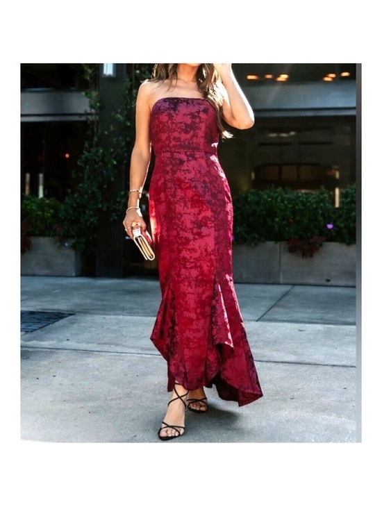 Vici Dresses & Skirts - 🦋 Vici Strapless Lace Mermaid Gown - Burgundy